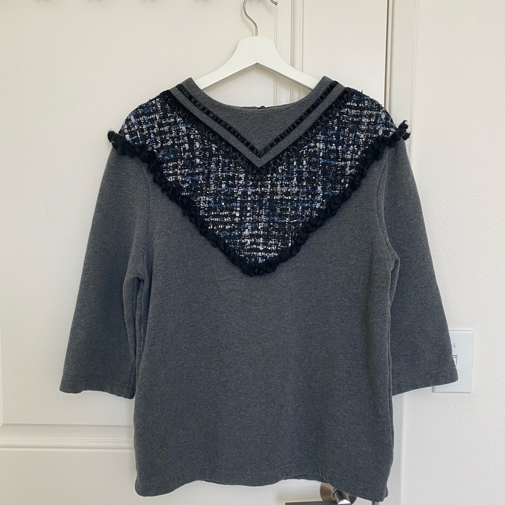 Storets gray sweatshirt with front embroidery